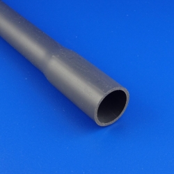 Rura sztywna czarna 63 z kielichem dł. 2m